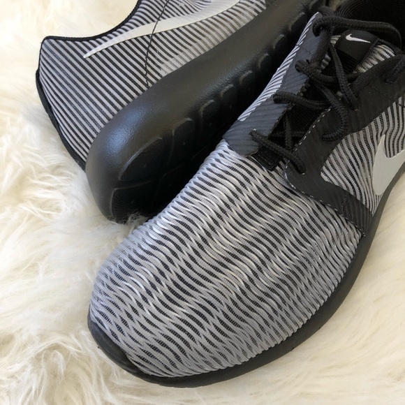 nike roshe one flight